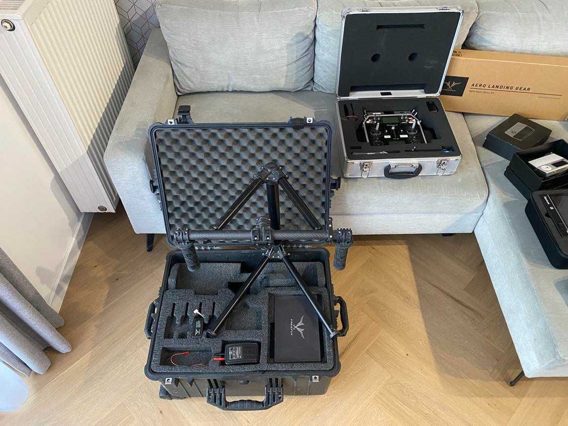 Dron Freefly System Alta 6 + Movi M5 + Connex HD