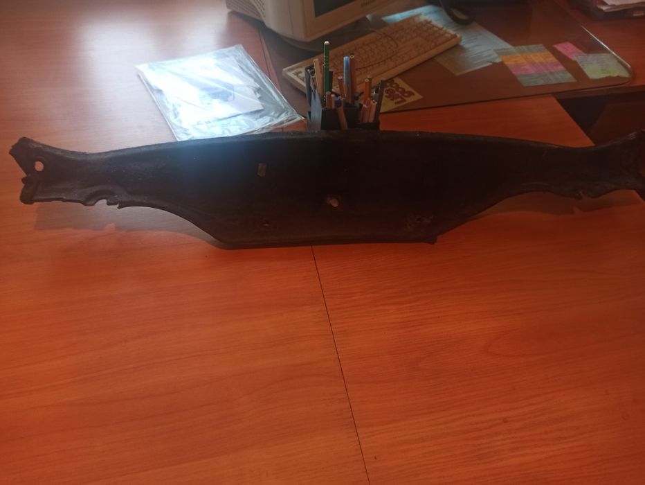 Продам оригинальный шкиф на  Рено Меган 2,двигатель 1,6 бегзин