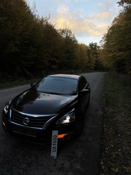 Nissan Altima 2015 2.5 бензин