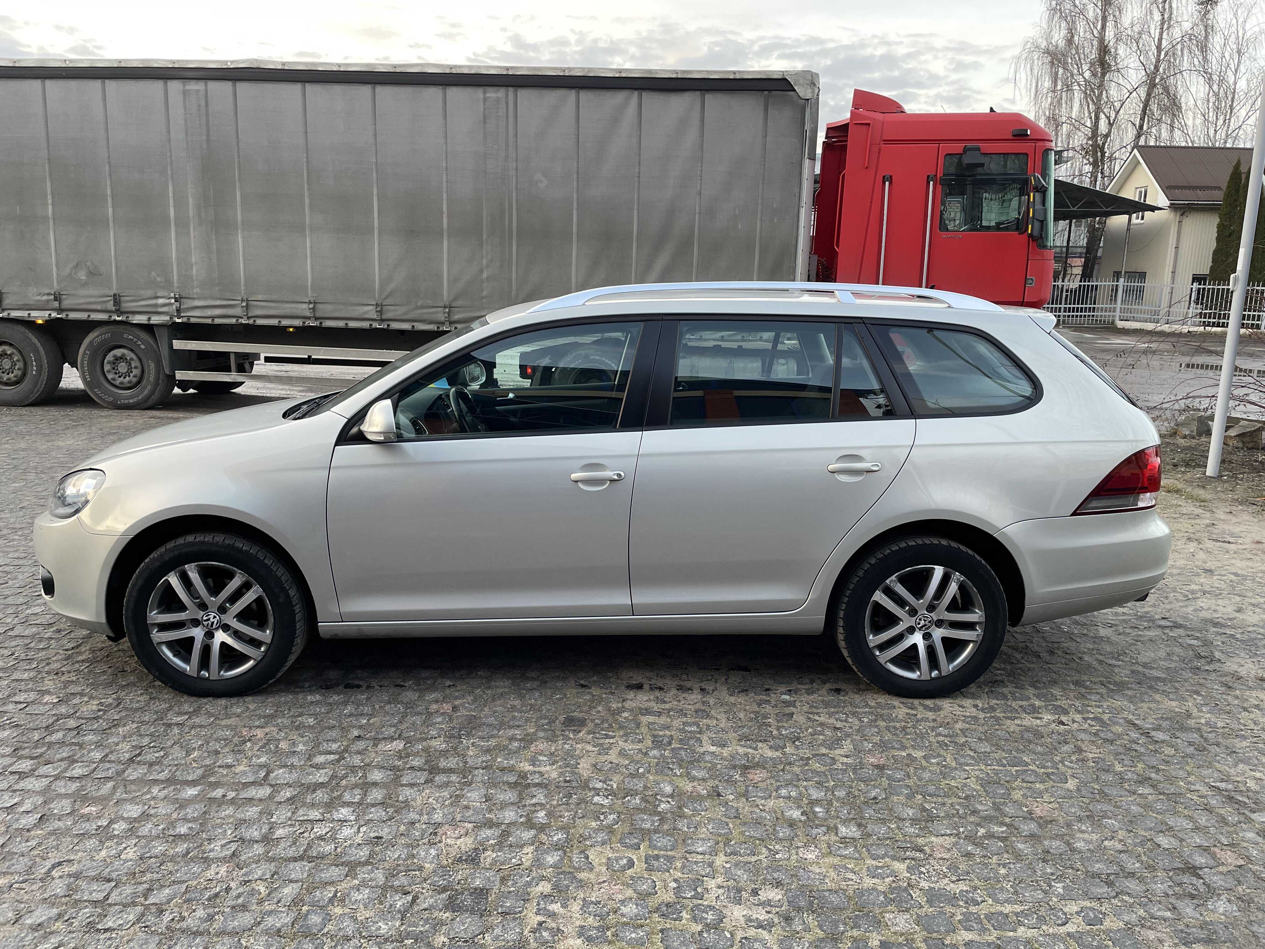 Volkswagen Golf VI