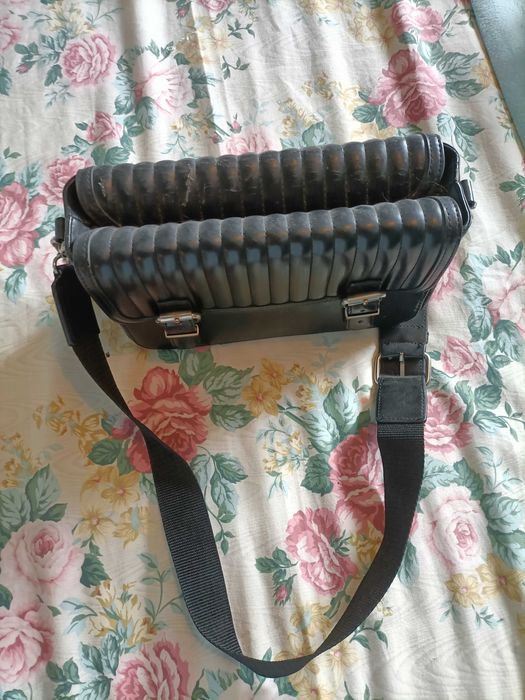 Bolsa tiracolo preta Zara