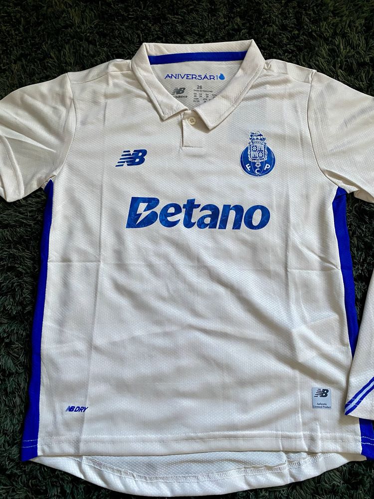 Conjunto criança FC Porto camisola e calções 10/11 anos