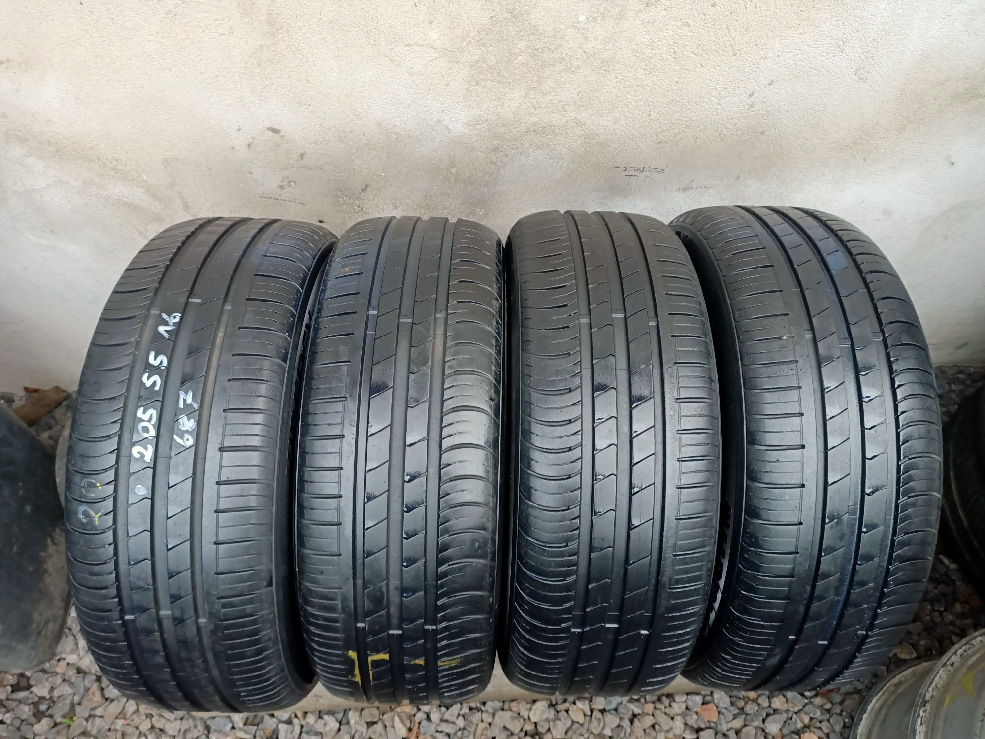 Hankook 205/55/16 komplet 4sztuki 687