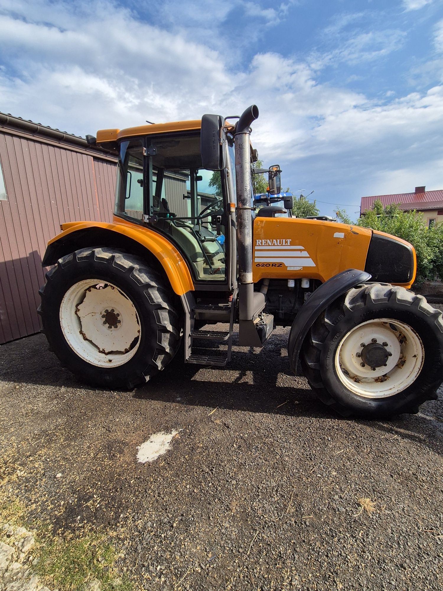 Renault Ares 620 # 2002 rok# BRUTTO#610#630