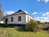 Будинок в м. Богуслав на березі р. Рось