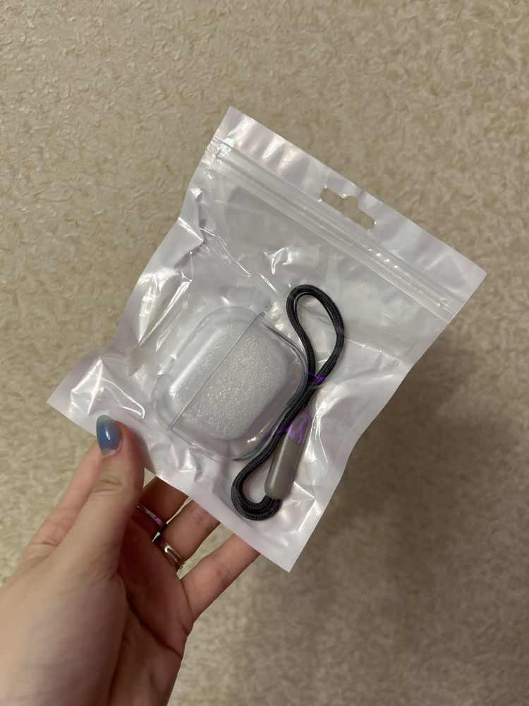 Чохол для навушників AirPods 3