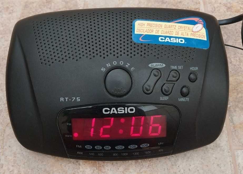 CASIO RT-75 - годинник з радіоприймачем AM/FM
