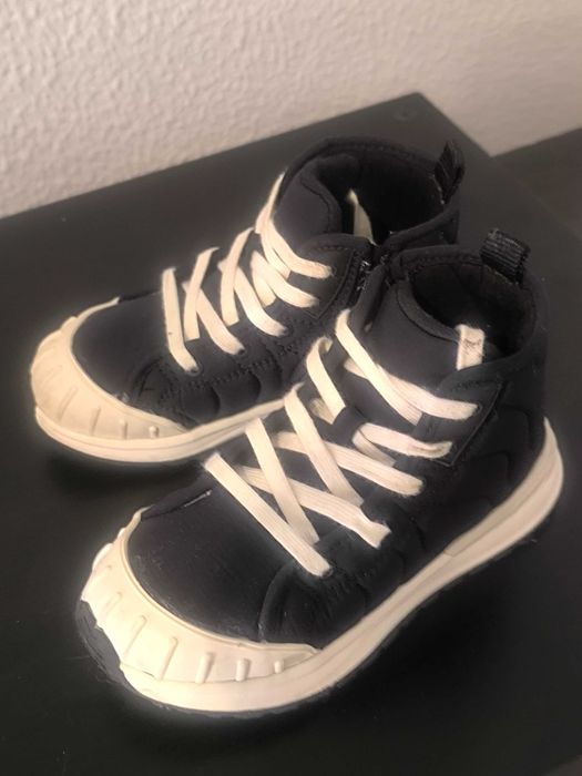 Sapatilhas de criança