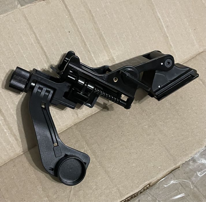 Комплект NVG адапте металевий на шолом + кріплення тримач J-Arm
