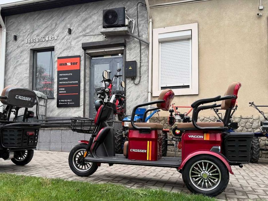 Электроскутер Crosser Vagon трицикл 3-х местный 800W/20A черный 2025