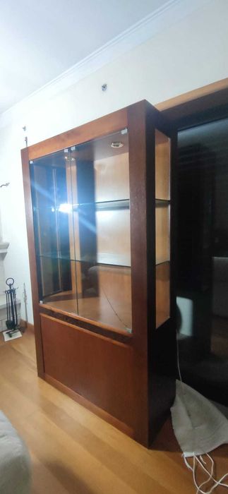 CRISTALEIRA madeira maciça Wengue como nova