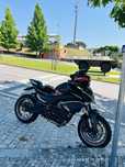 Vendo Moto CF 800NK.