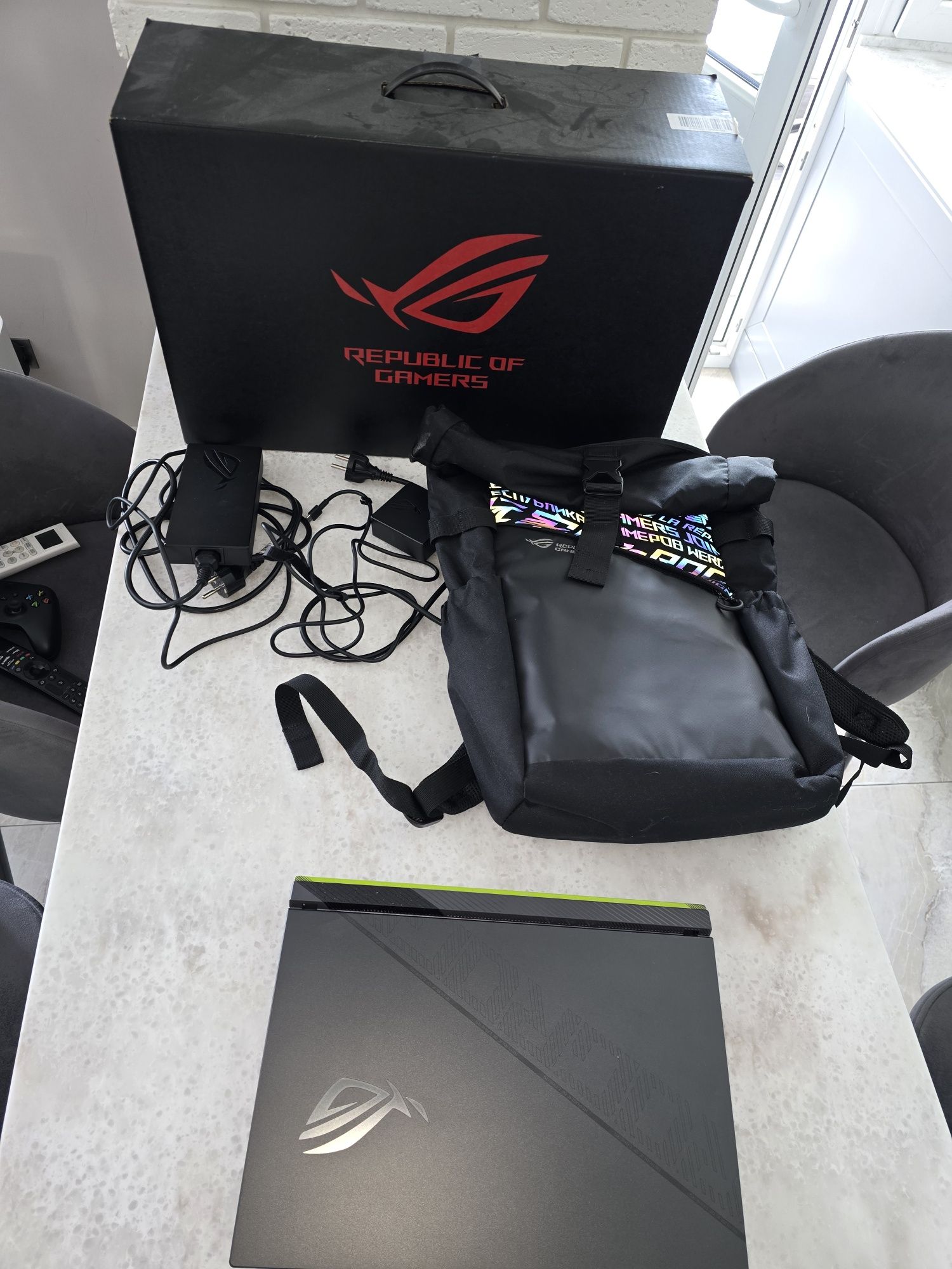 Asus ROG STRIX G16 2024,4070,32GB RAM,i9,2TB SSD
