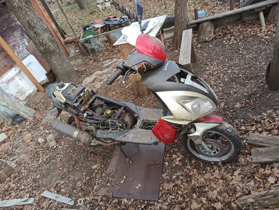 Продам скутер Вайпер Nova 150 куб