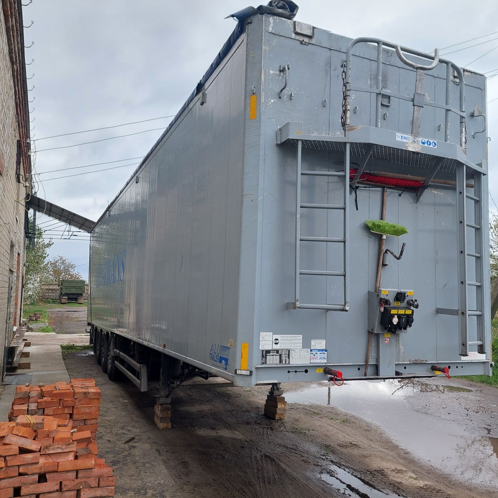 Полуприцеп щеповоз рухома підлога