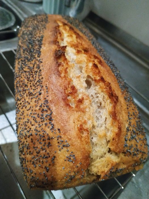 Chleb chleby z mąki BIO domowej roboty na zakwasie 100%