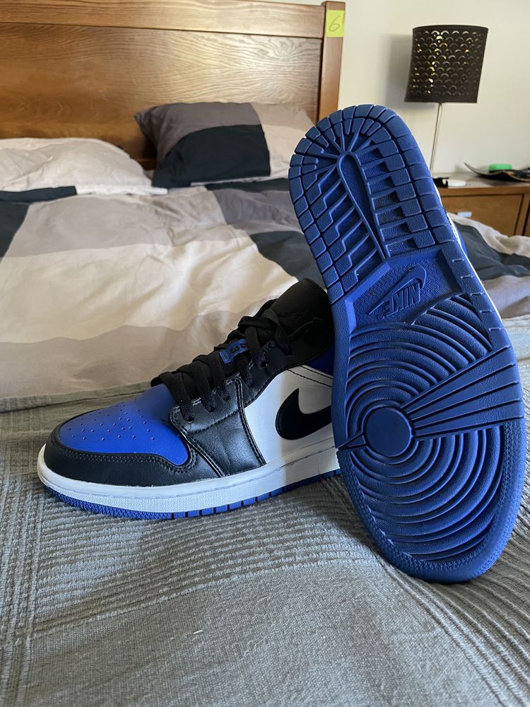 Jordan 1 Low Royal Toe