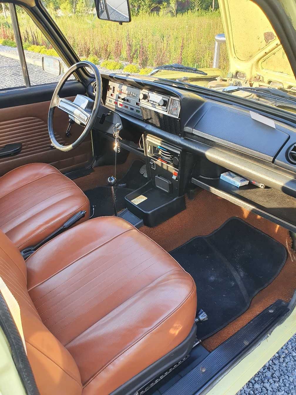 Samochód FSO Fiat 125p 1983 zabytkowy