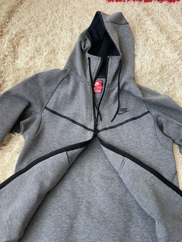 Nike tech fleece