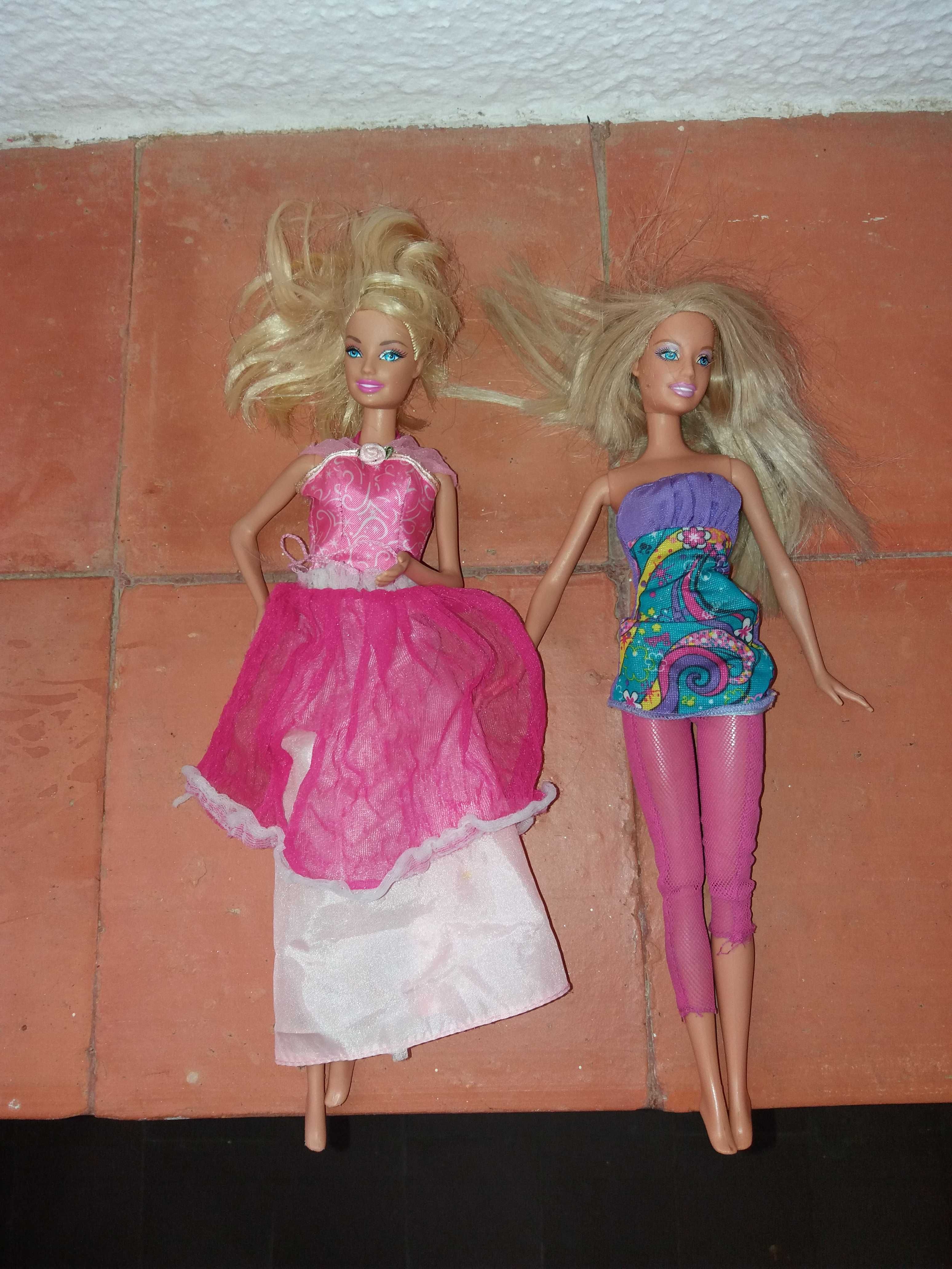Conjunto de 2 Bonecas Barbie Modelos 1609 HF de 1999 e 1784HF2 de 2009