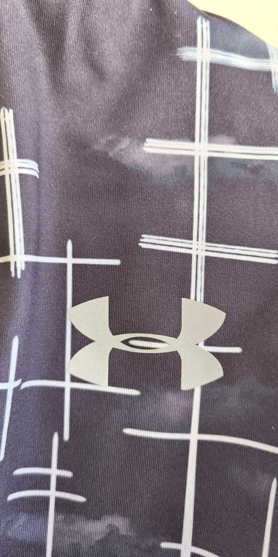 Dres Under Armour