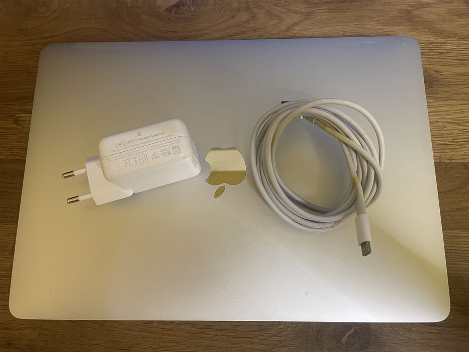 MacBook Pro 13 2016 i5/8/256