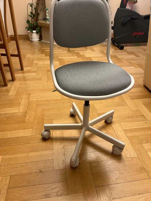 Fotel biurowy dla dziecka Ikea