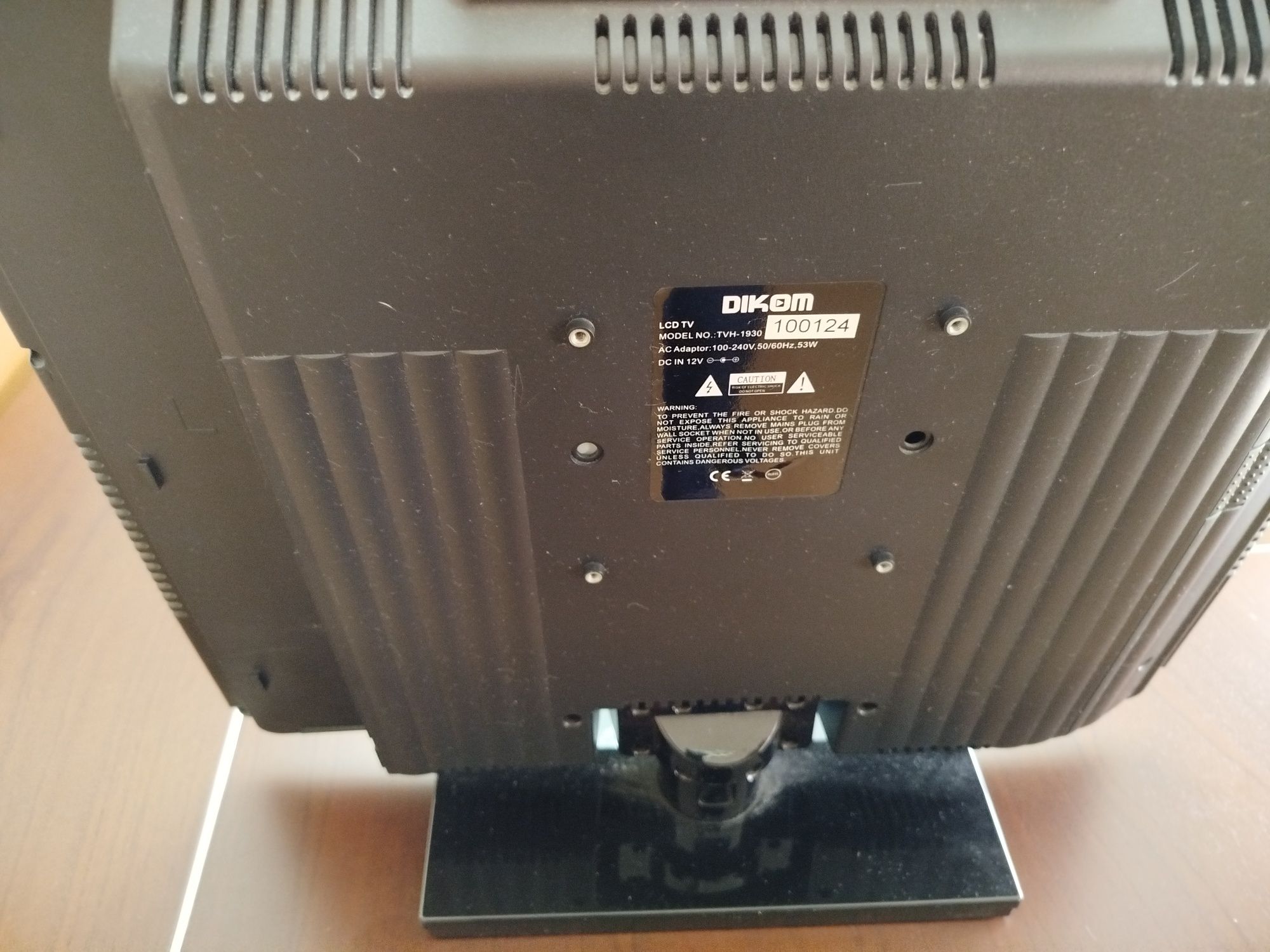Televisor Monitor PC Dikom com ecrã na diagonal de 48 cm