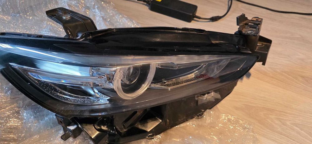 Reflektory Mazda 6 2018rok