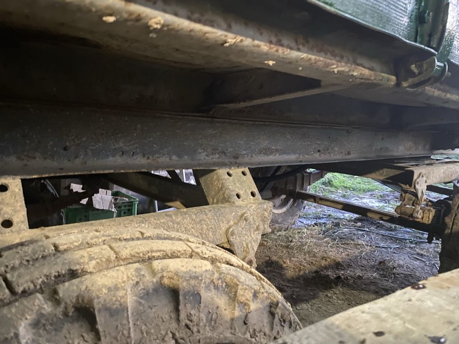 Прицеп тоакторний 2ПТС4