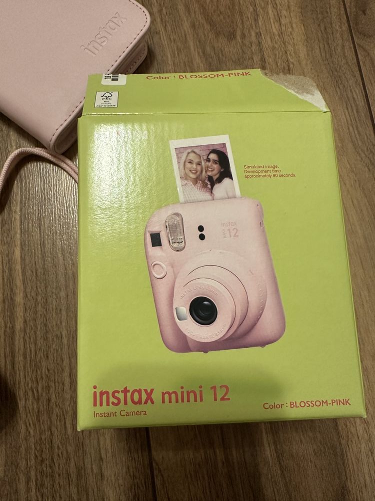 Aparat fotograficzny natychmiastowy Instax mini 12 pink etui album