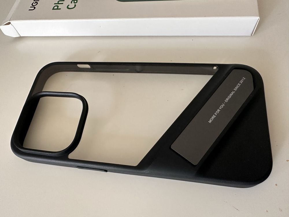 Etui iphone 14 pro Spigen i inne