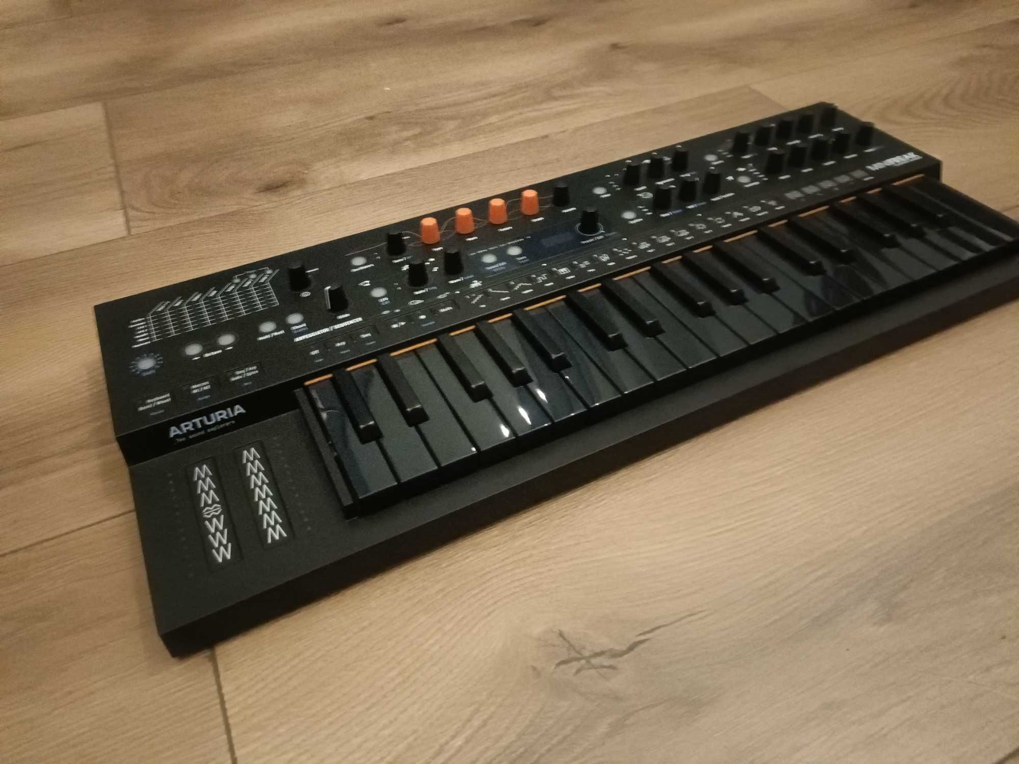 Arturia minifreek Stelllar edition