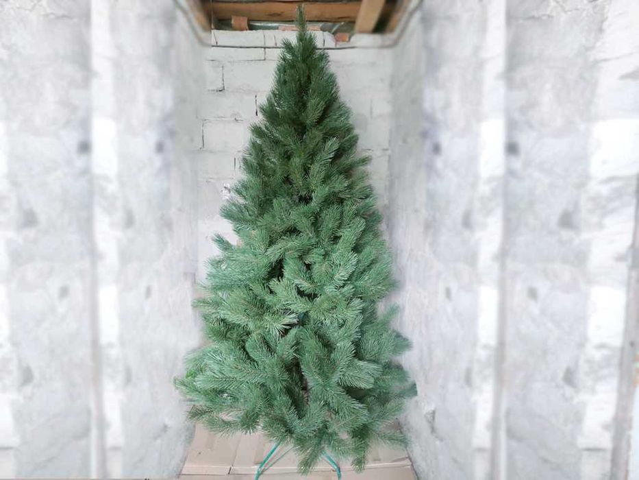 Сосна штучна, ялинка штучна лита