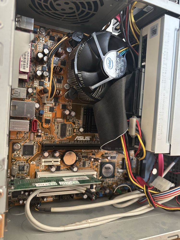 Komputer PC - C2D E6320 HDD 320GB - Retro - Windows Vista