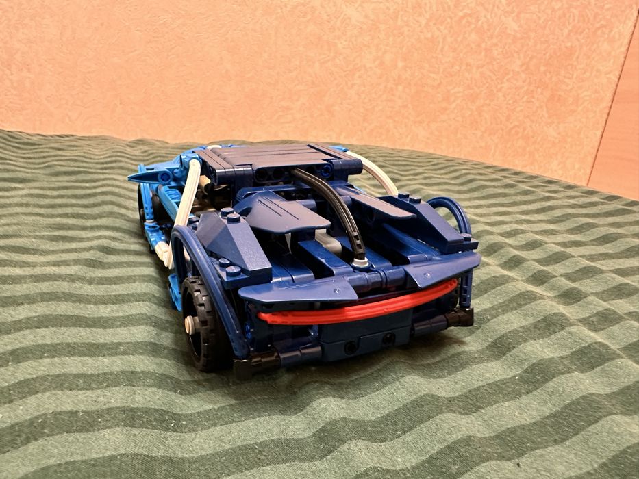 Конструктор CaDa C52015W Technic "Bugatti Chiron" 6в1