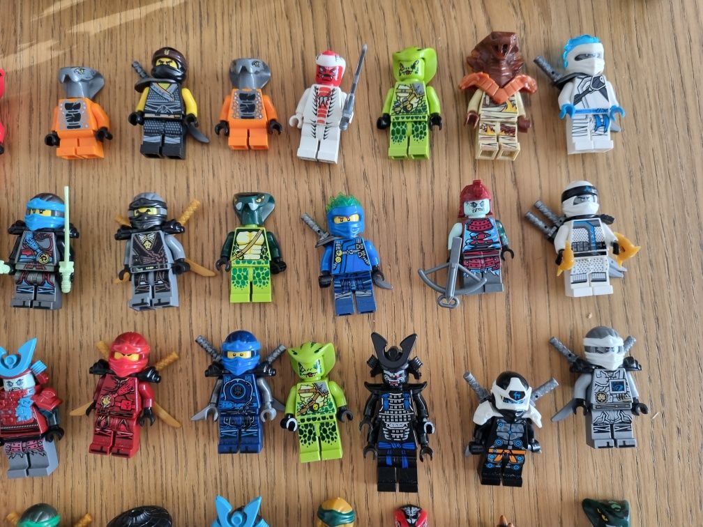 Figurki ninjago, wężony