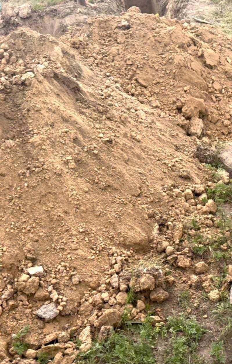 Віддам безкоштовно глину (~50 тонн), самовивіз, Сурсько-Литовське