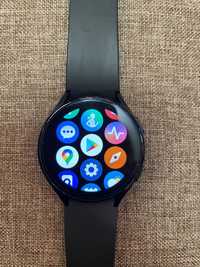 Смарт годинник Samsung Galaxy Watch 4-44
