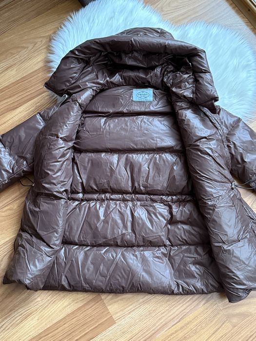 Жіноча куртка пуховик Prada