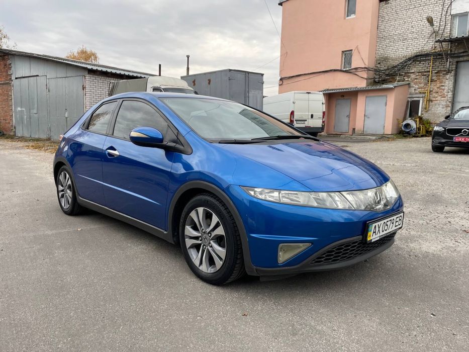 Honda Civic 5d 2006 року