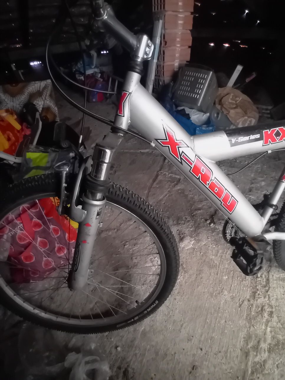 Tenho essa bicicleta para venda roda 24