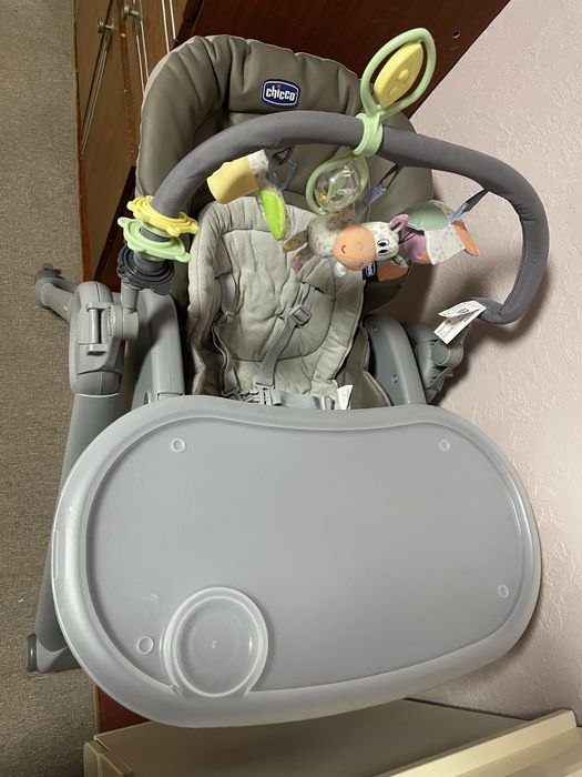 Стільчик для годування