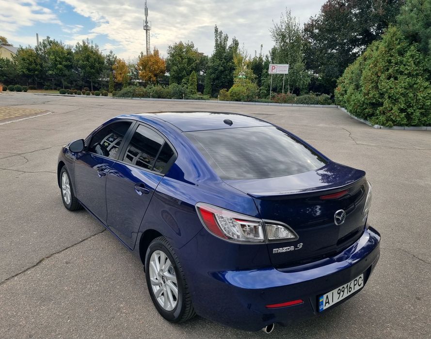 Продам Mazda 3 2013