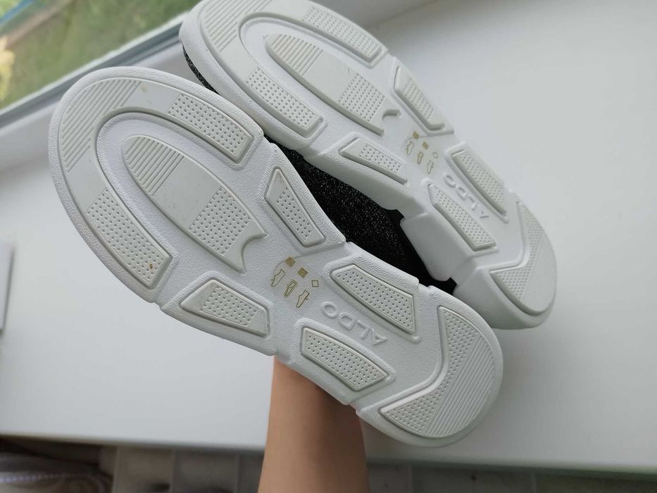 взуття жіноче нове