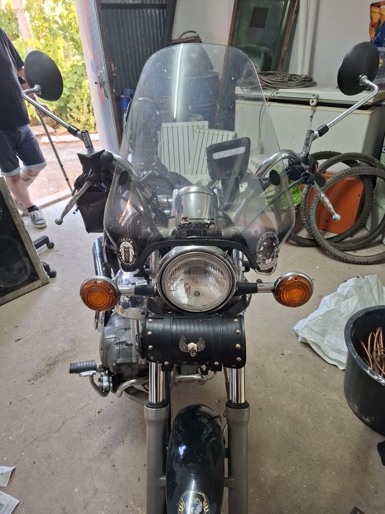 Vendo mota em bom estado