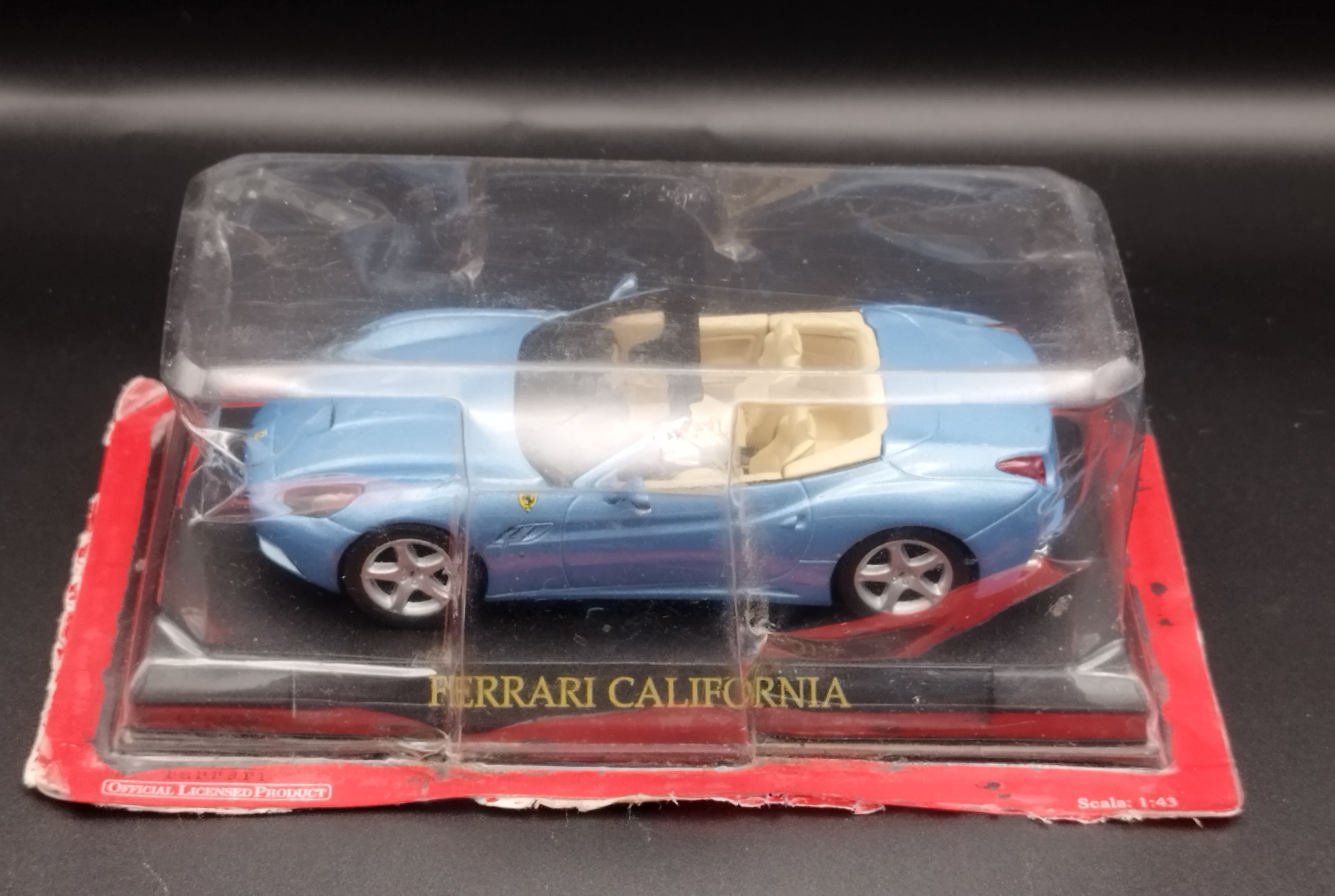 1:43 Altaya Ferrari California Blue model używany