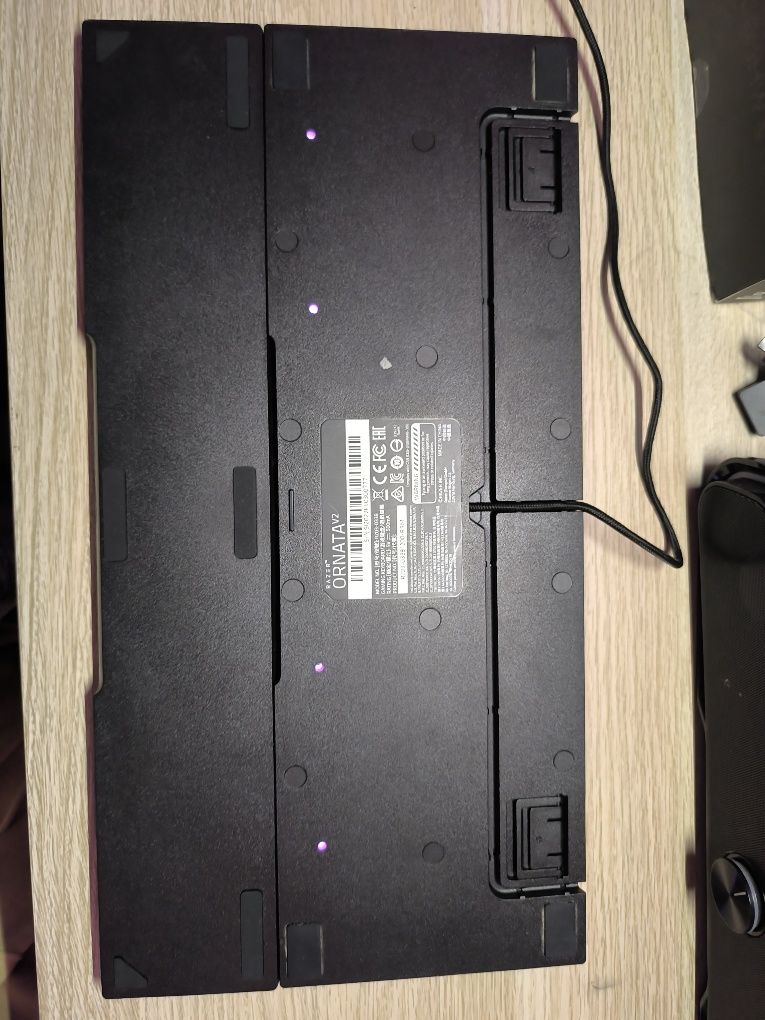 Tecaldo Razer Ornata V2 RGB com caixa