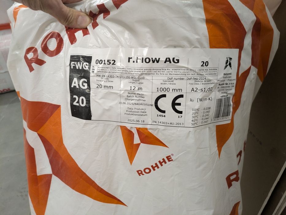 Wełna samoprzylepna z folią aluminiową Rohhe 20mm