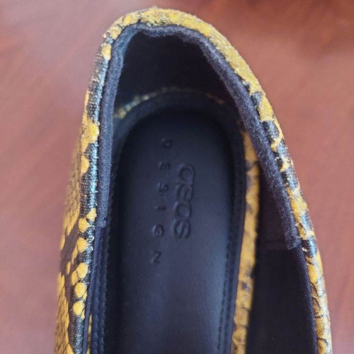 Модні туфлі з трендовим принтом